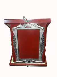 Wooden Plus Metallic Frame - Master